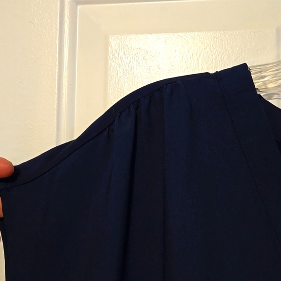 Banana Republic, Top, Blouse, Tunic, Sz XL, Navy, Pleated Front, V-neck - Picture 4 of 7